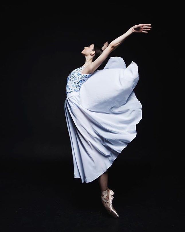 Russian ballerina Evgeniya Gonzalez (Mariinsky Theater)
